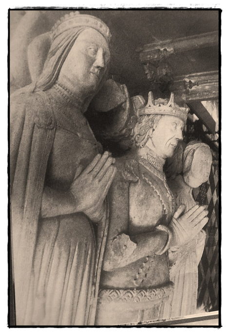 Effigy of John Tiptoft and his two wives which included Cecily, Dowager Duchess of Warwick.